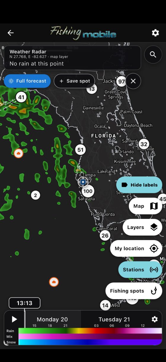 Live weather radar over the coast in the app